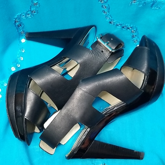 NWOB MICHAEL KORS SHOES - Picture 6 of 13